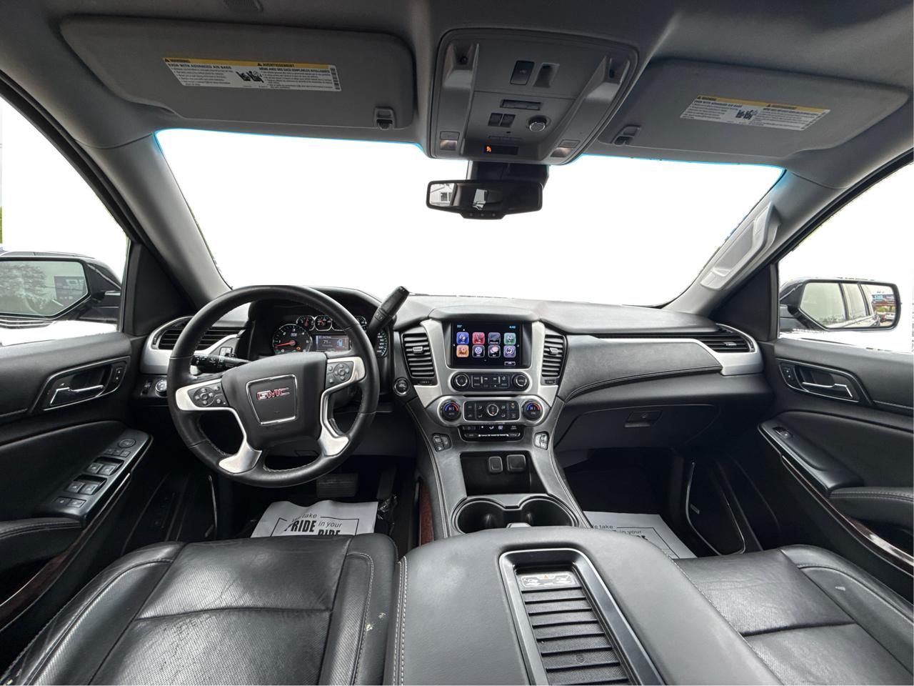 GMC Yukon SLT 4WD 2017