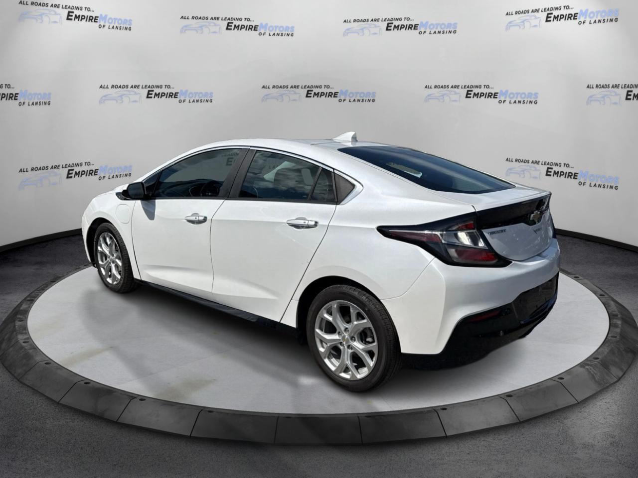 Chevrolet Volt Premier w/ Standard Emission Package 2017