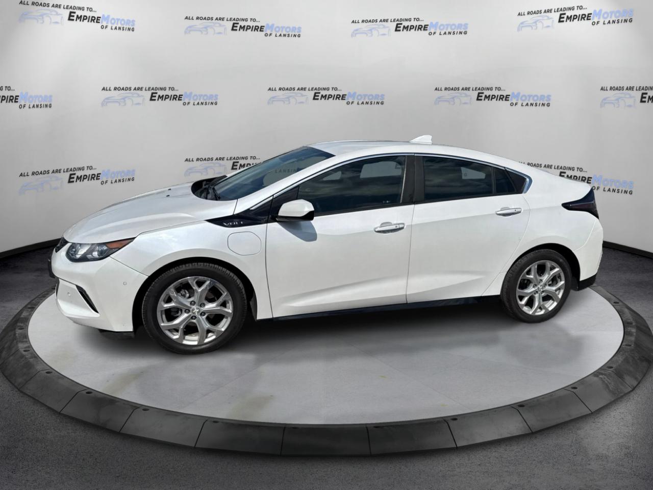 Chevrolet Volt Premier w/ Standard Emission Package 2017