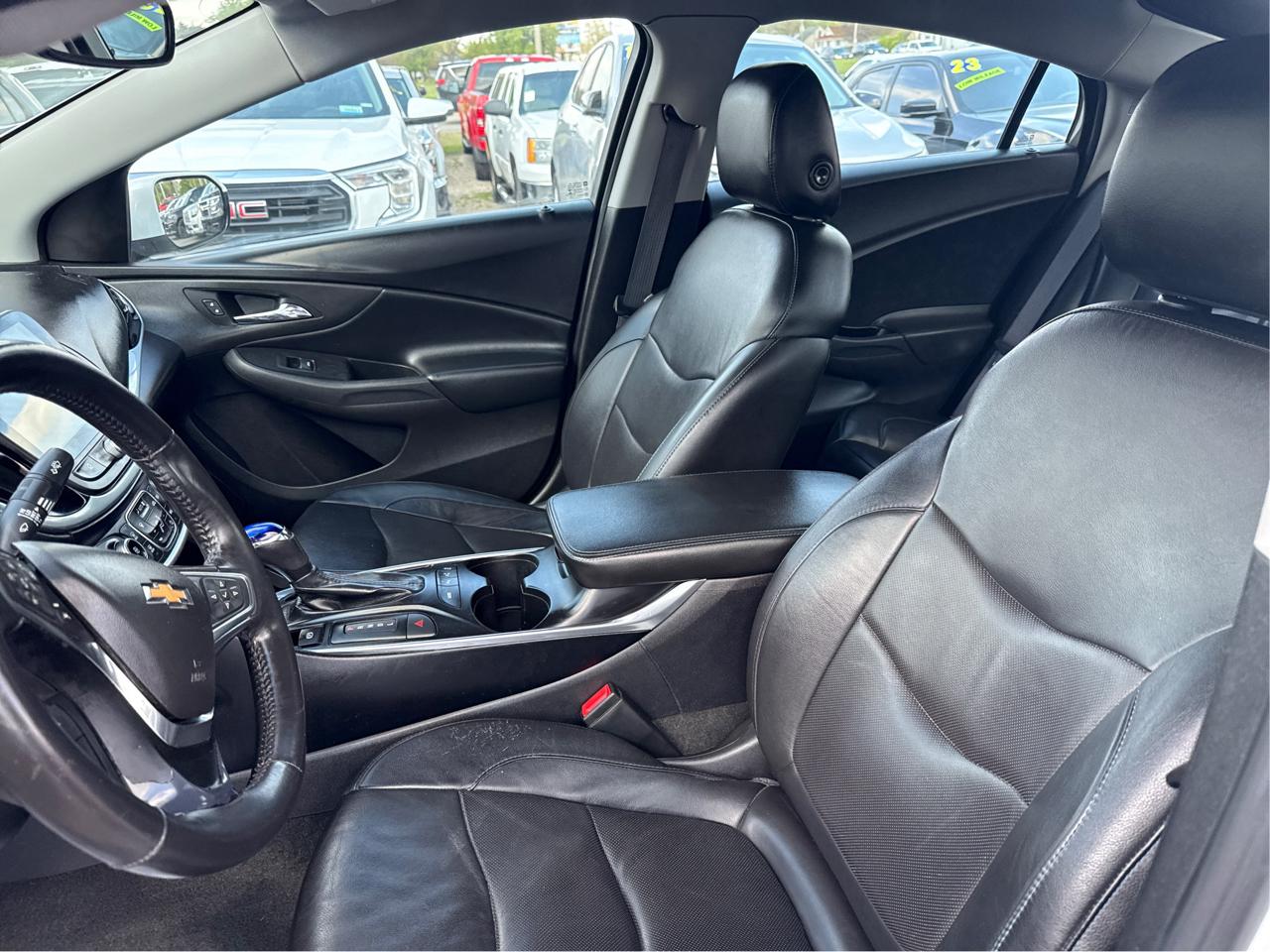 Chevrolet Volt Premier w/ Standard Emission Package 2017