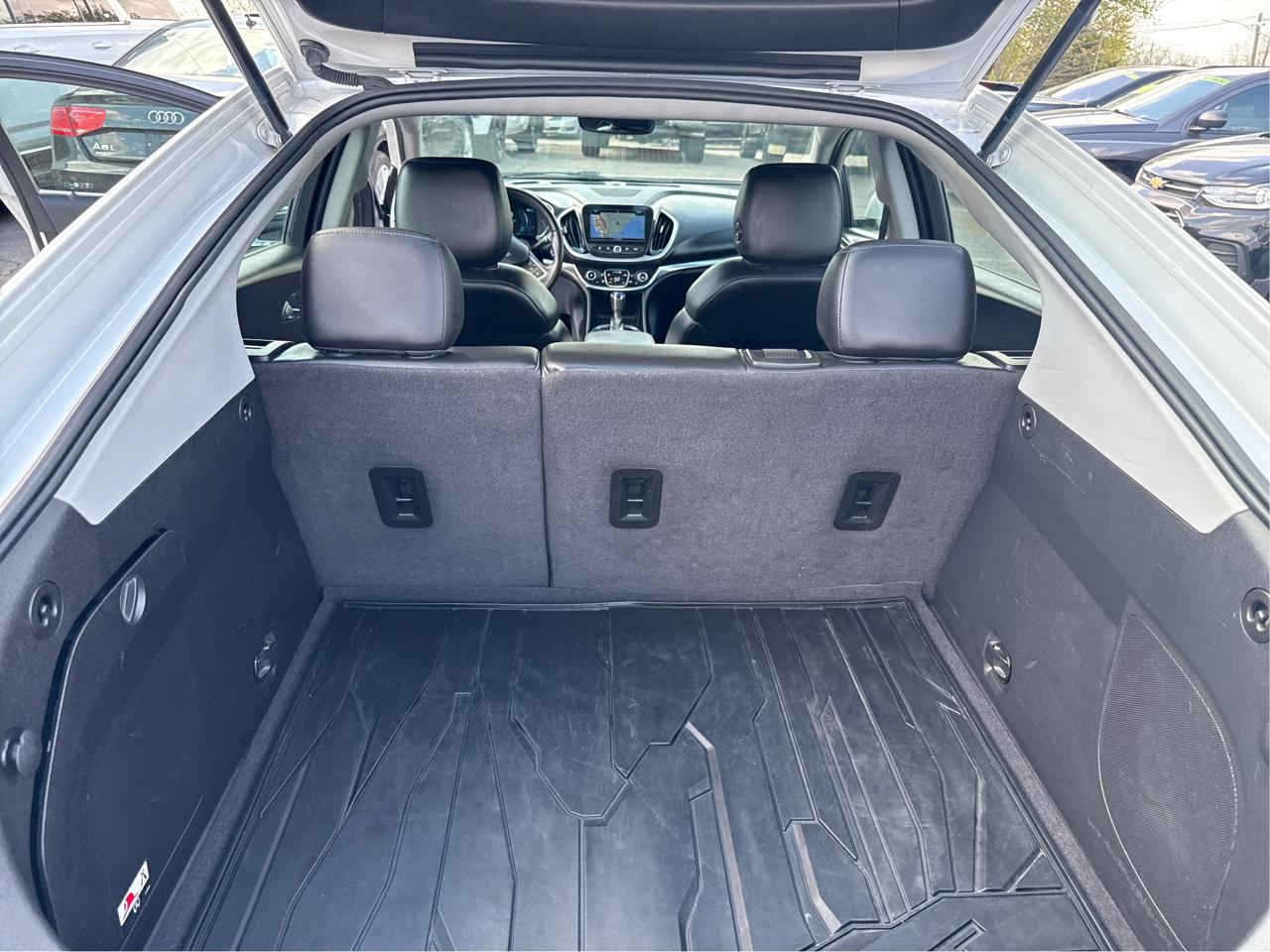 Chevrolet Volt Premier w/ Standard Emission Package 2017