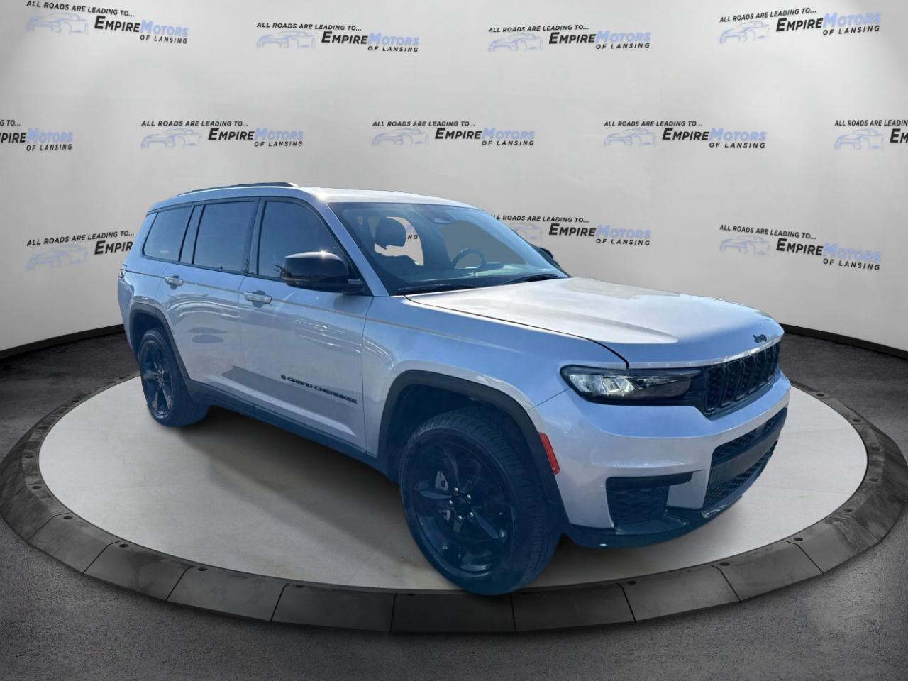 Jeep Grand Cherokee L Laredo 4WD 2023