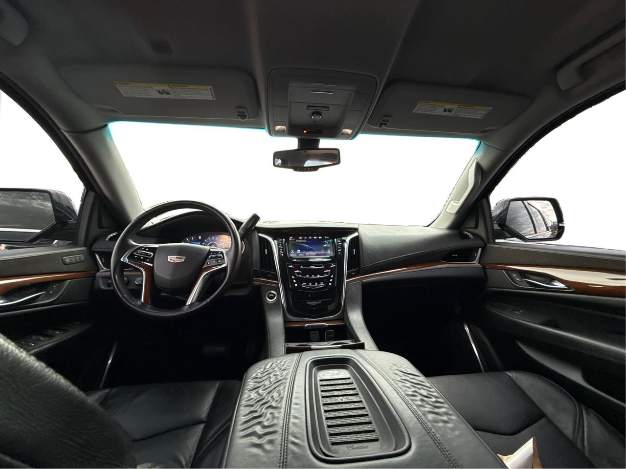 Cadillac Escalade ESV Standard 4WD 2018