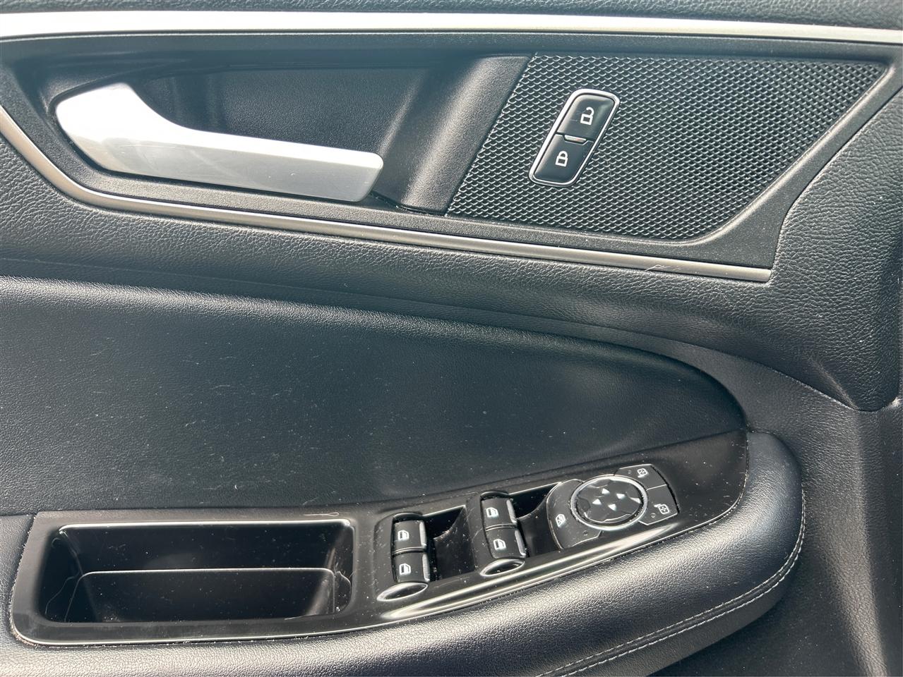 Ford Edge SEL FWD 2015