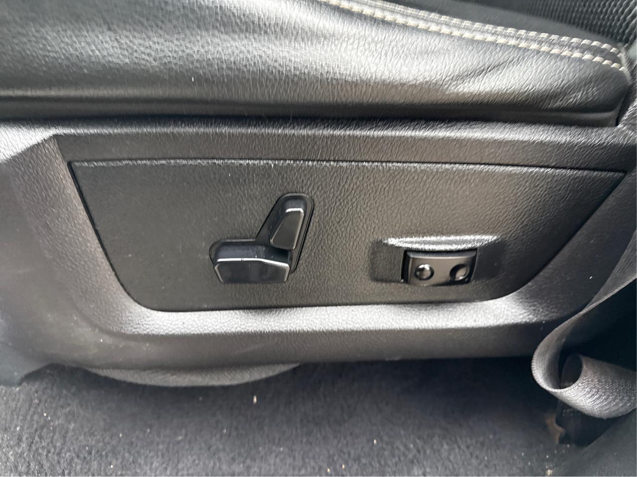 RAM 1500 Sport Crew Cab 4WD 2014