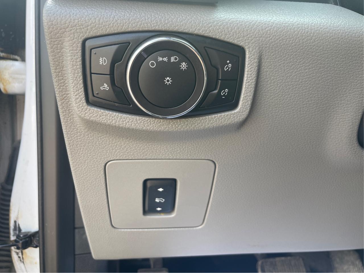 Ford F-150 XLT SuperCrew 4WD 2017