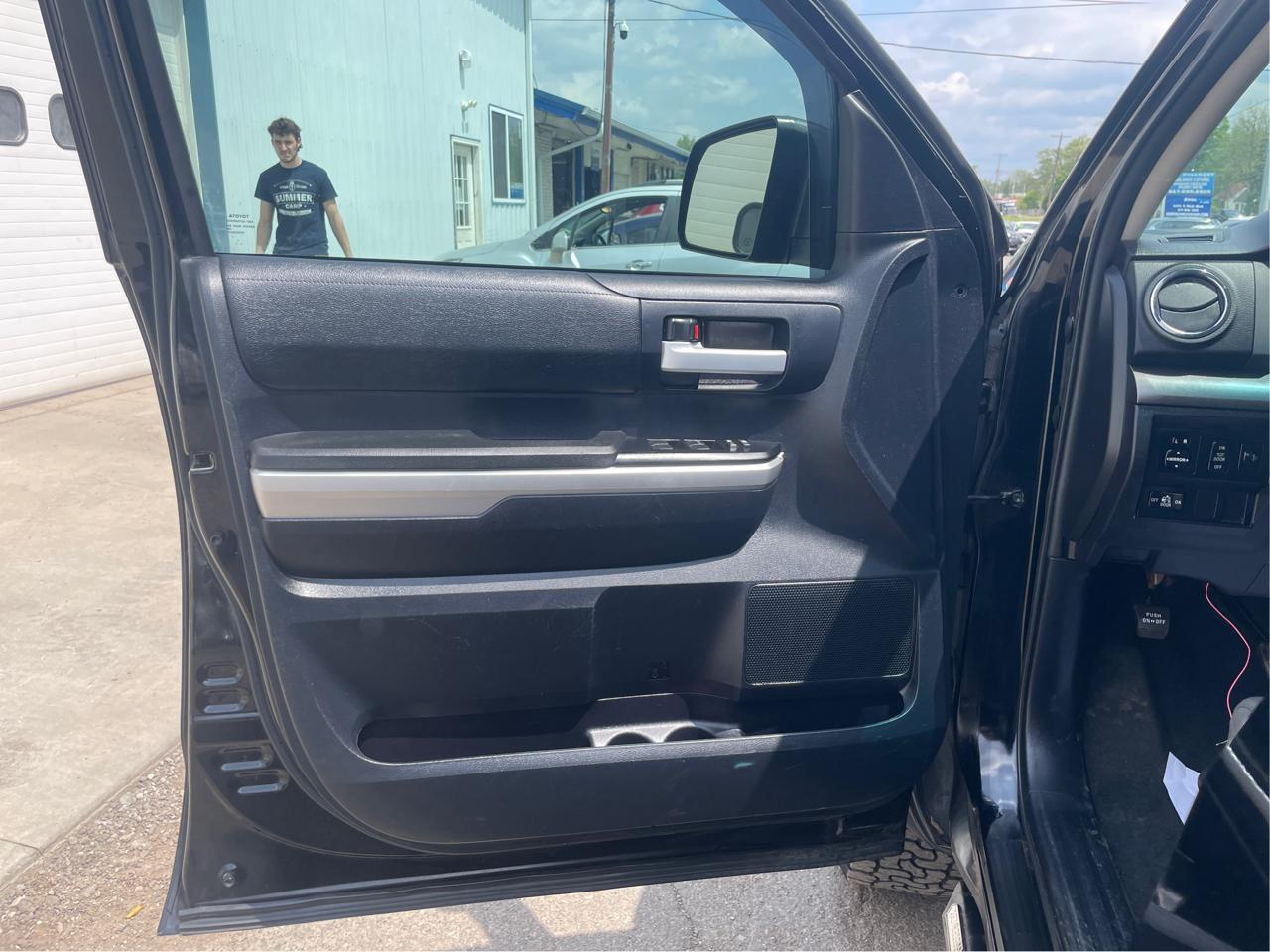 Toyota Tundra SR5 5.7L V8 FFV Double Cab 4WD 2014