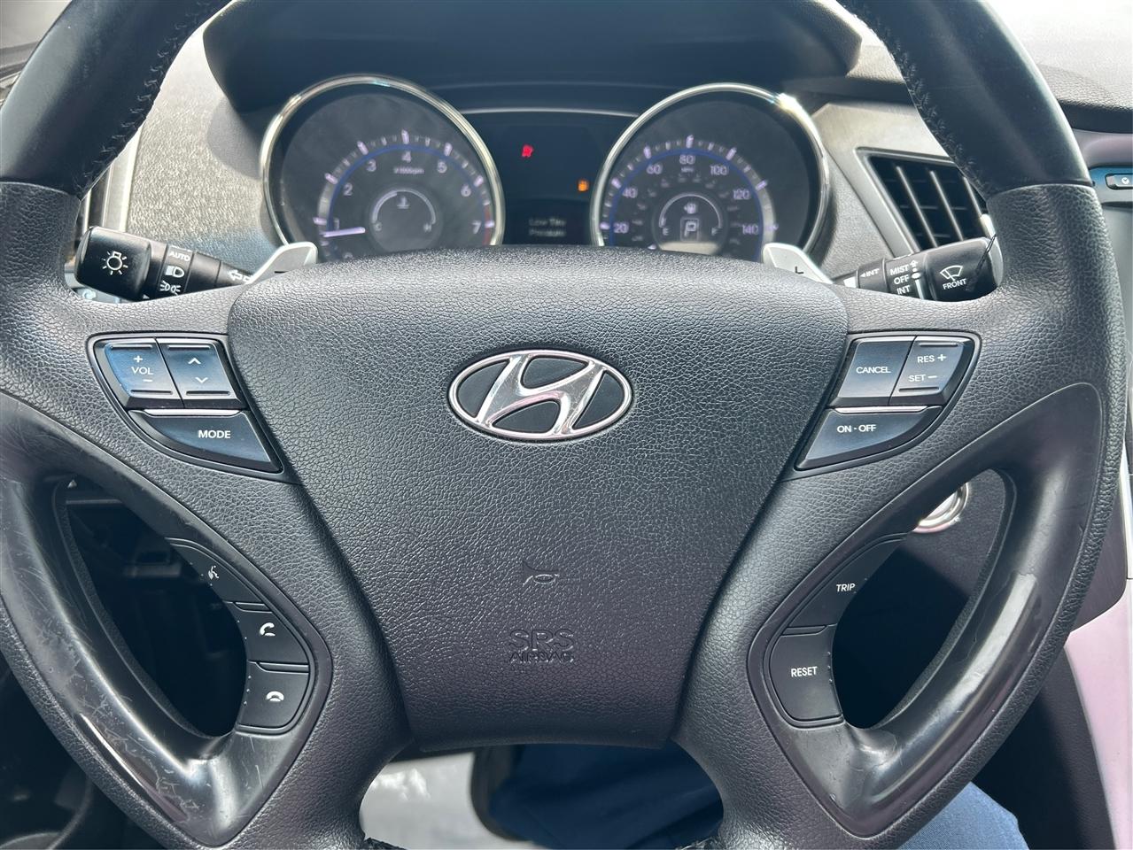 Hyundai Sonata Limited Auto 2011