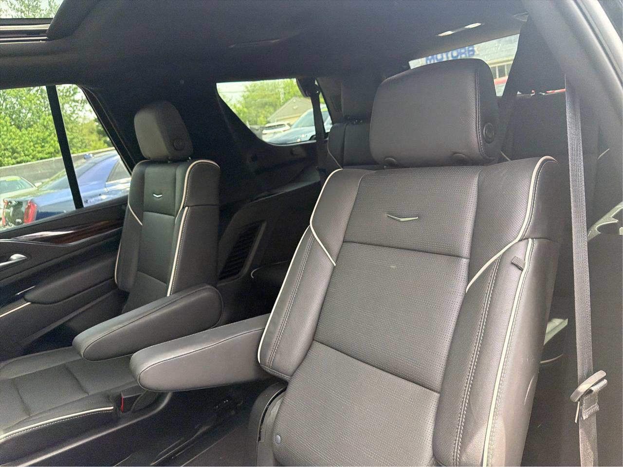 Cadillac Escalade Premium Luxury AWD 2023