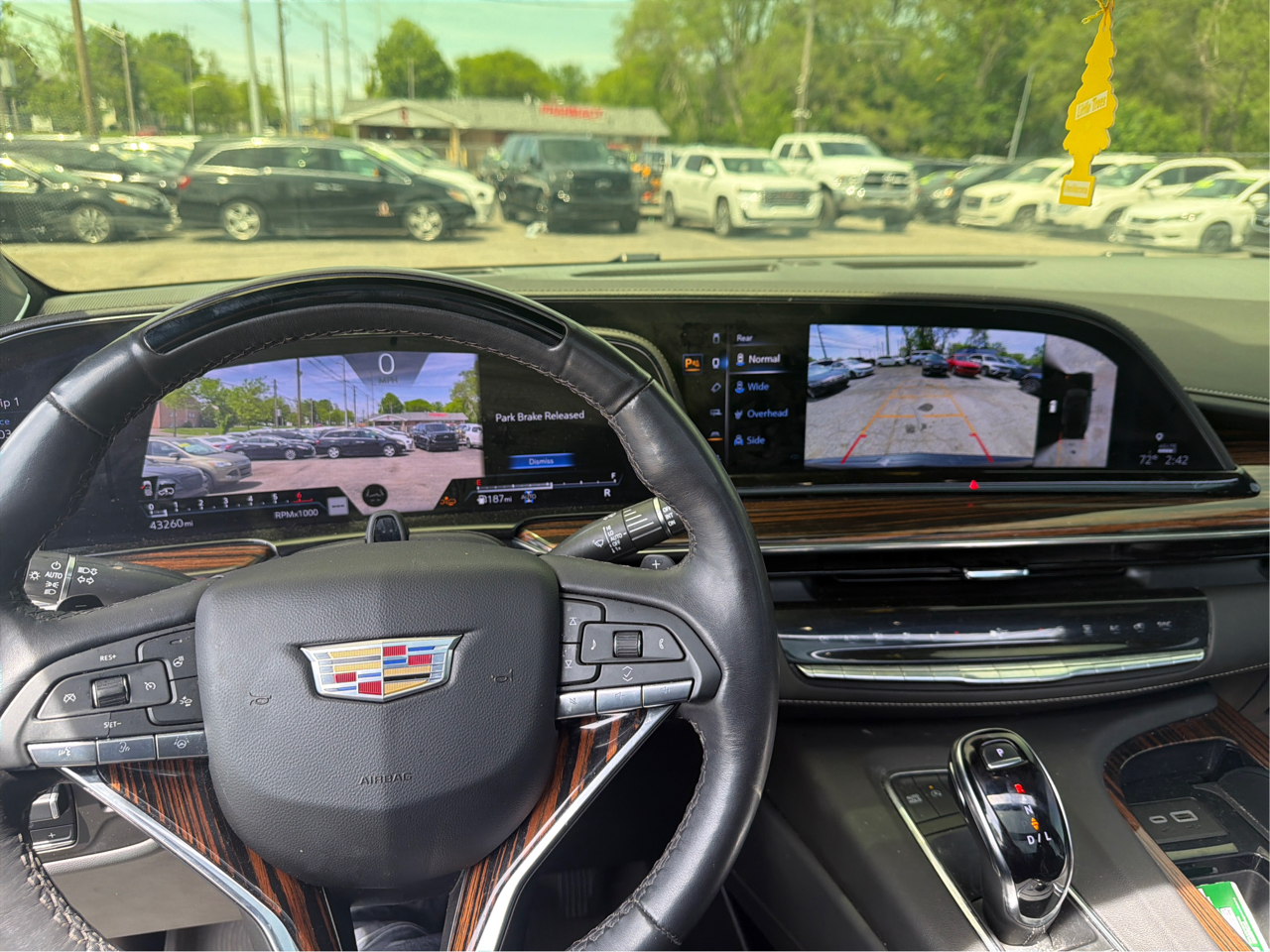 Cadillac Escalade Premium Luxury AWD 2023