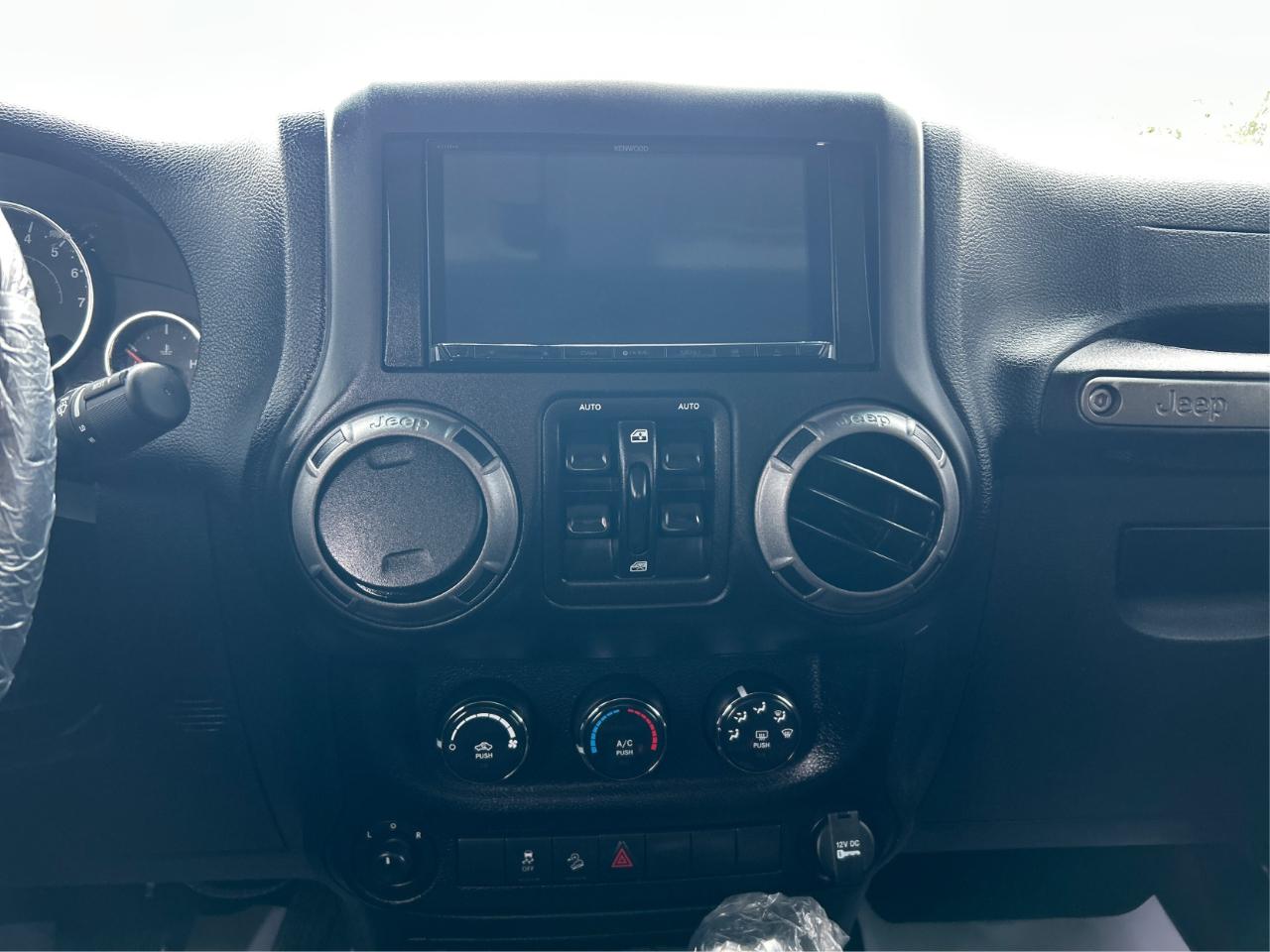 Jeep Wrangler Unlimited Sport 4WD 2015