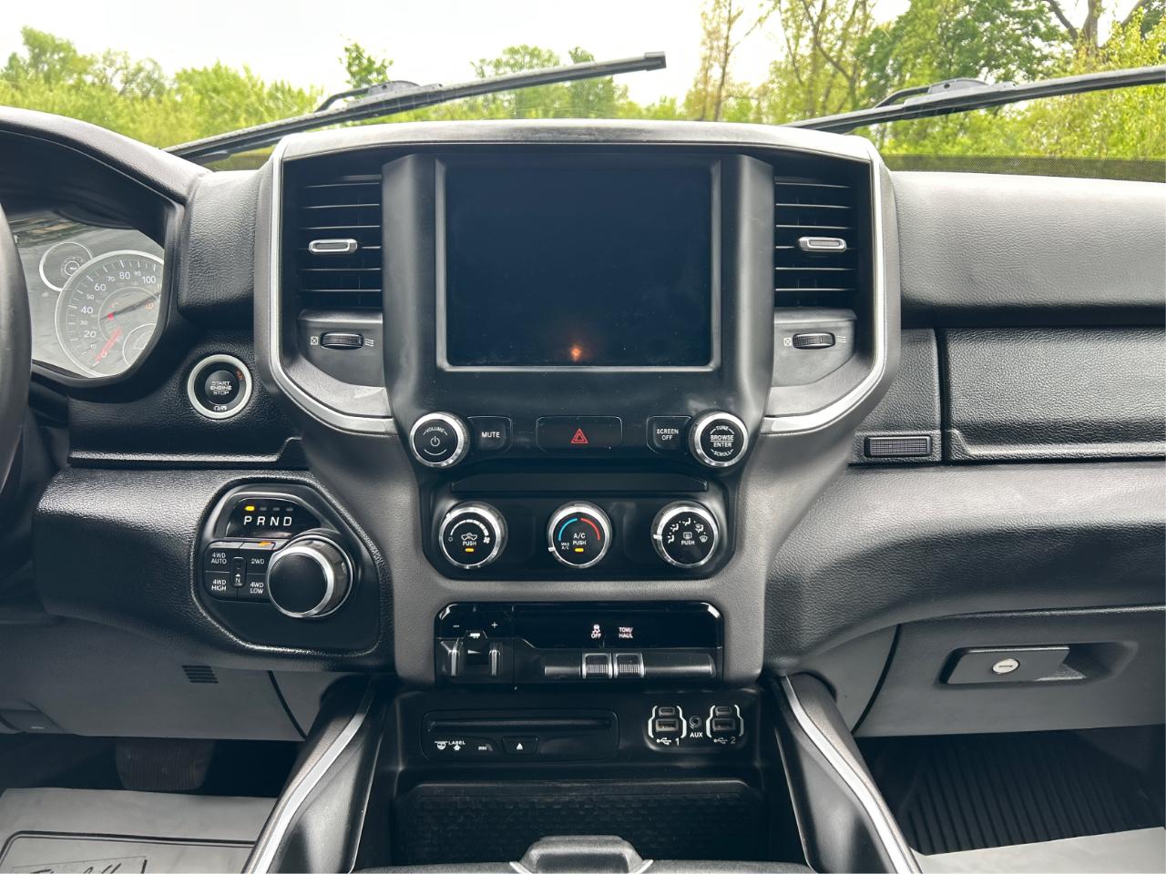 RAM 1500 Big Horn Crew Cab SWB 4WD 2019