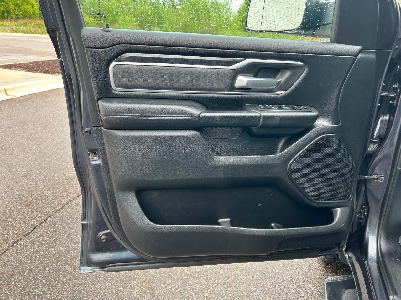 RAM 1500 Big Horn Crew Cab SWB 4WD 2019