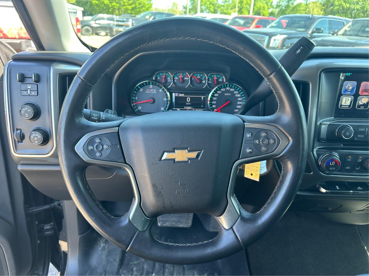Chevrolet Silverado 1500 LT Crew Cab Long Box 4WD 2015
