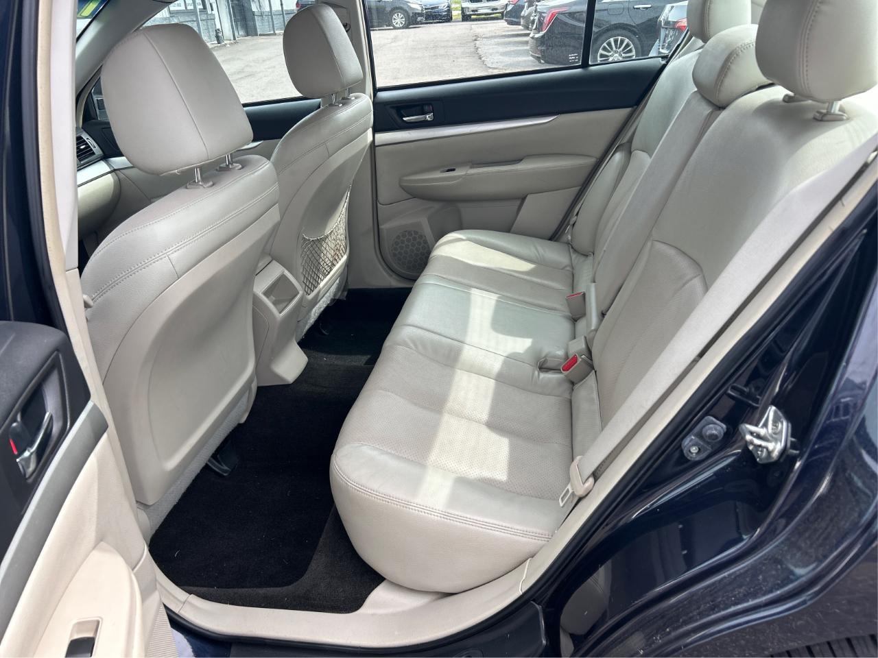 Subaru Legacy 2.5i 2012