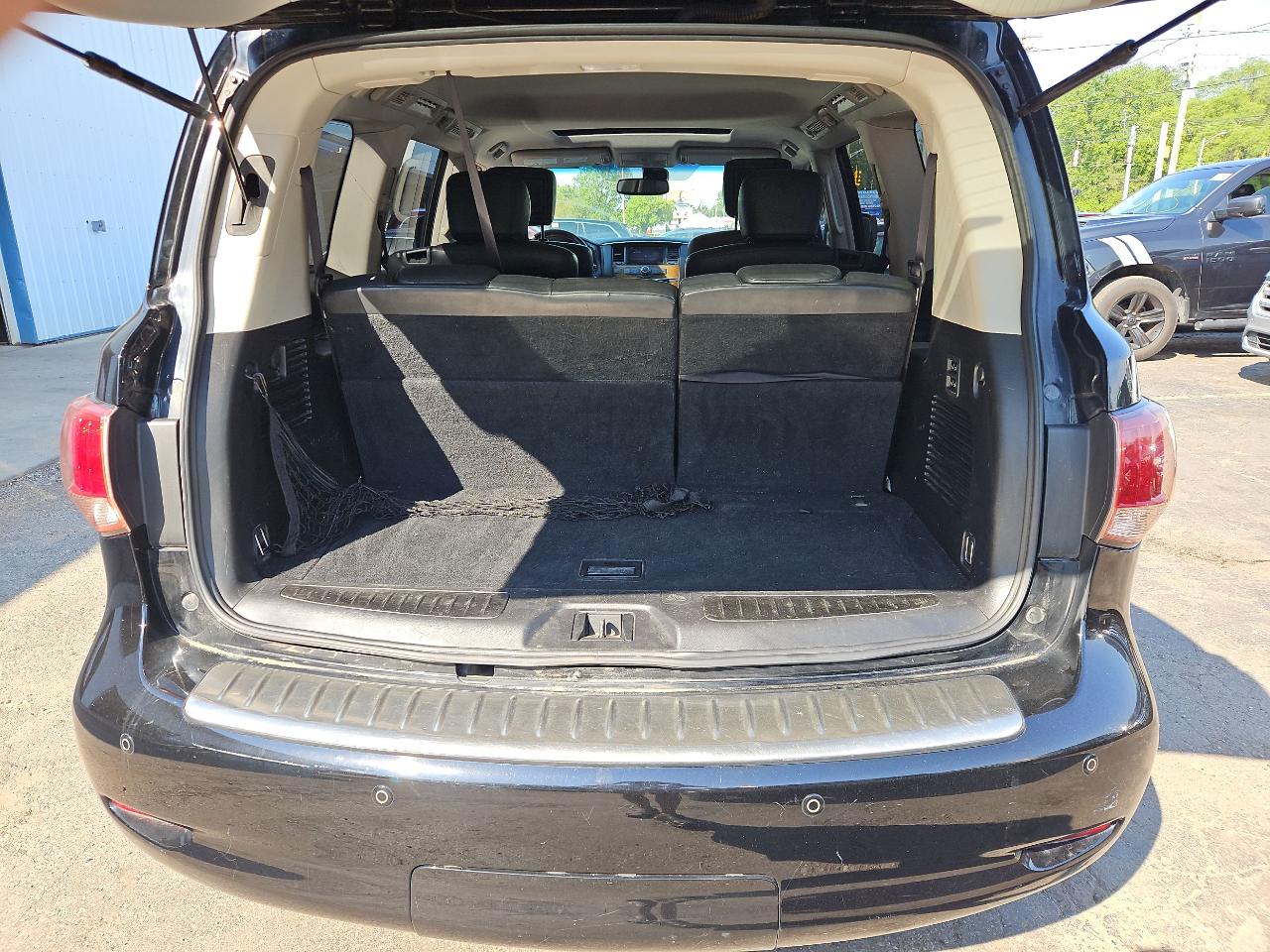 Infiniti QX56 4WD 2013