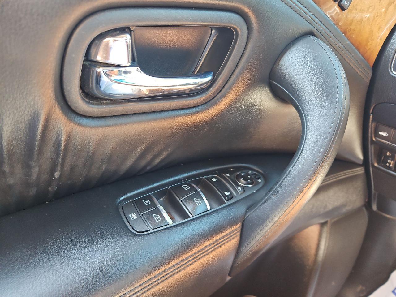 Infiniti QX56 4WD 2013