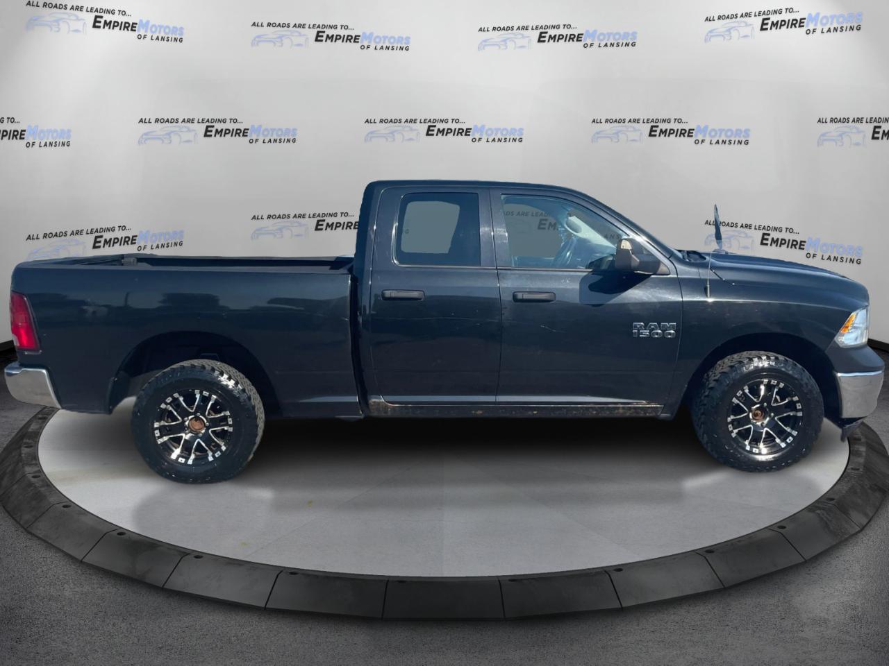 RAM 1500 Tradesman Quad Cab 4WD 2016