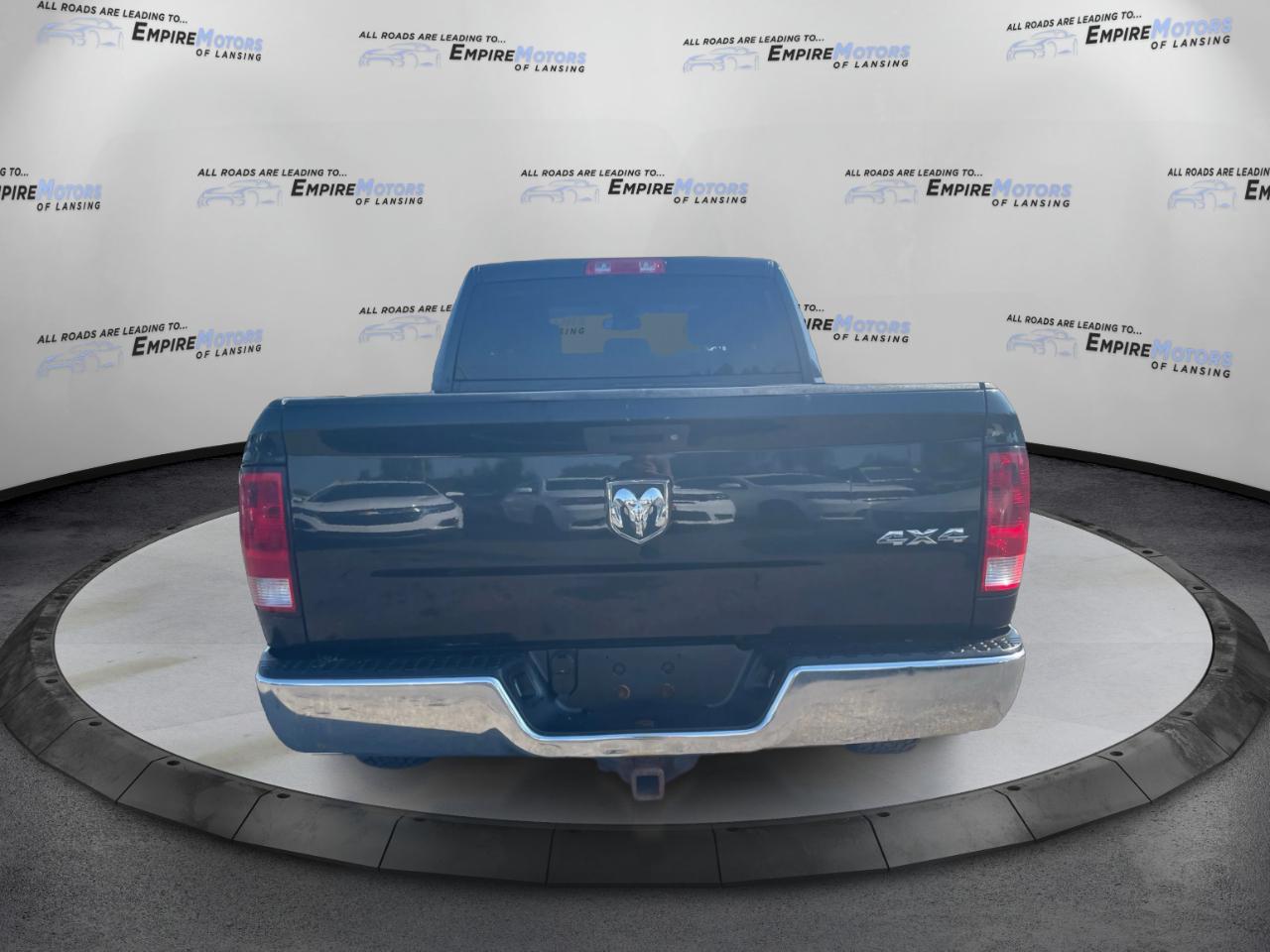 RAM 1500 Tradesman Quad Cab 4WD 2016