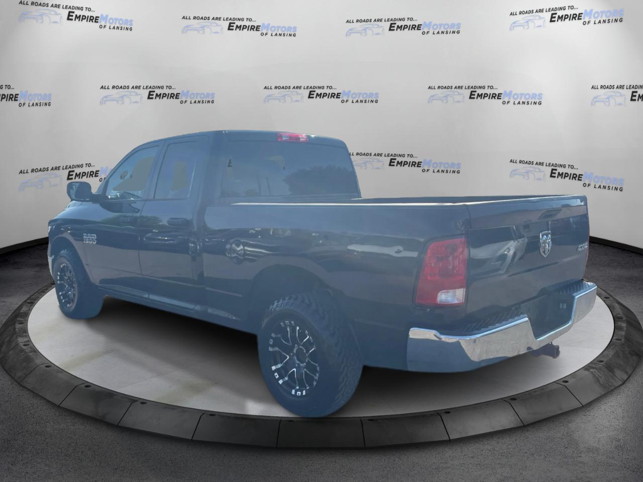 RAM 1500 Tradesman Quad Cab 4WD 2016