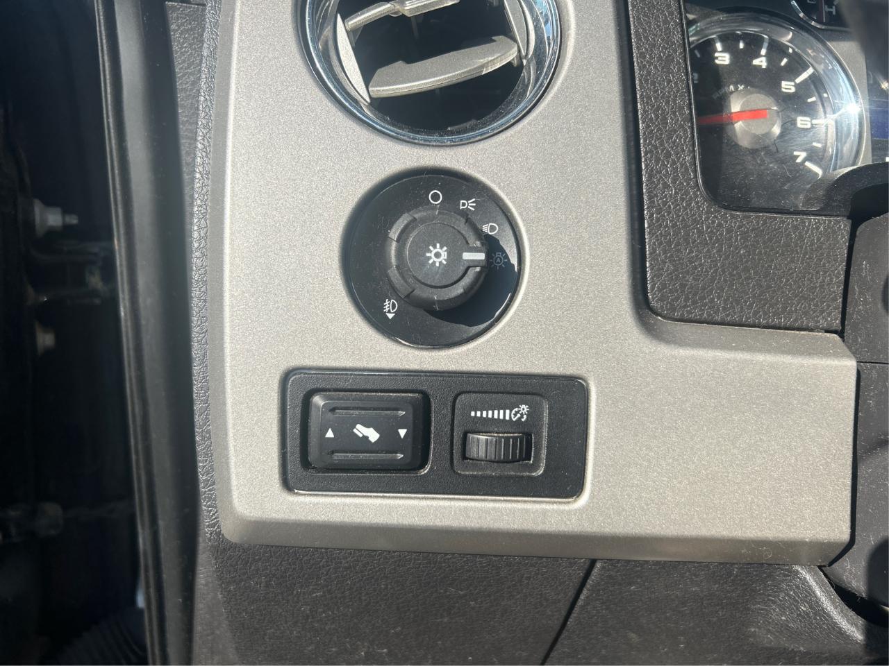 Ford F-150 Lariat SuperCrew 6.5-ft. Bed 4WD 2010