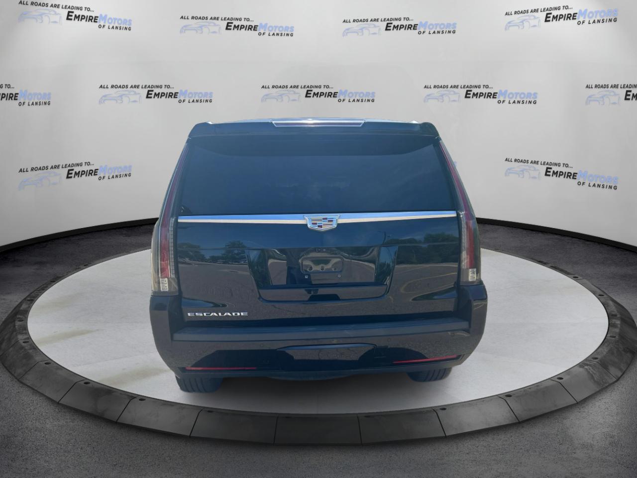 Cadillac Escalade Luxury 4WD 2018
