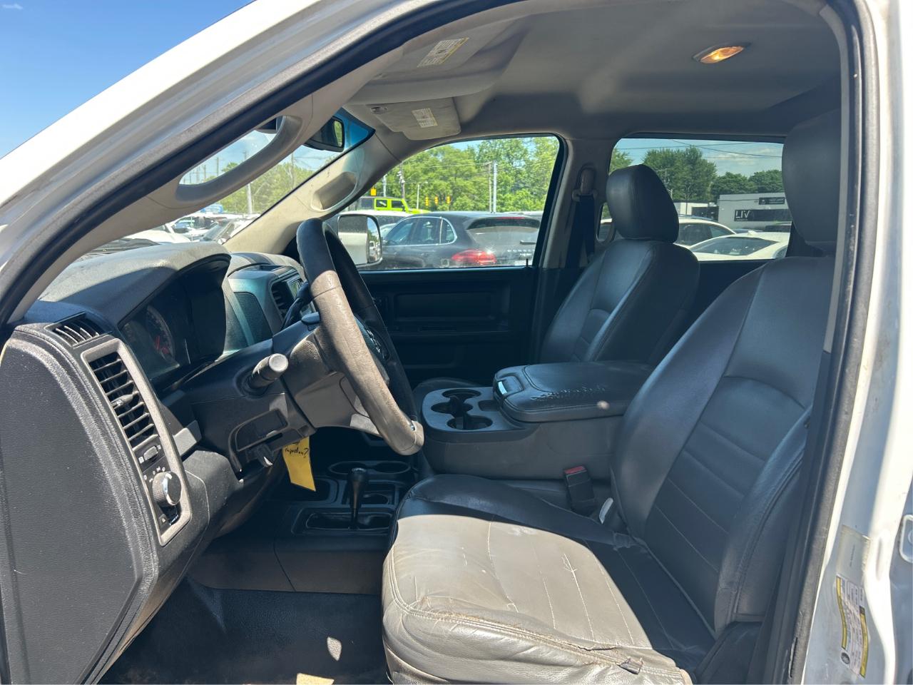 RAM 3500 Tradesman Crew Cab 4WD DRW 2016