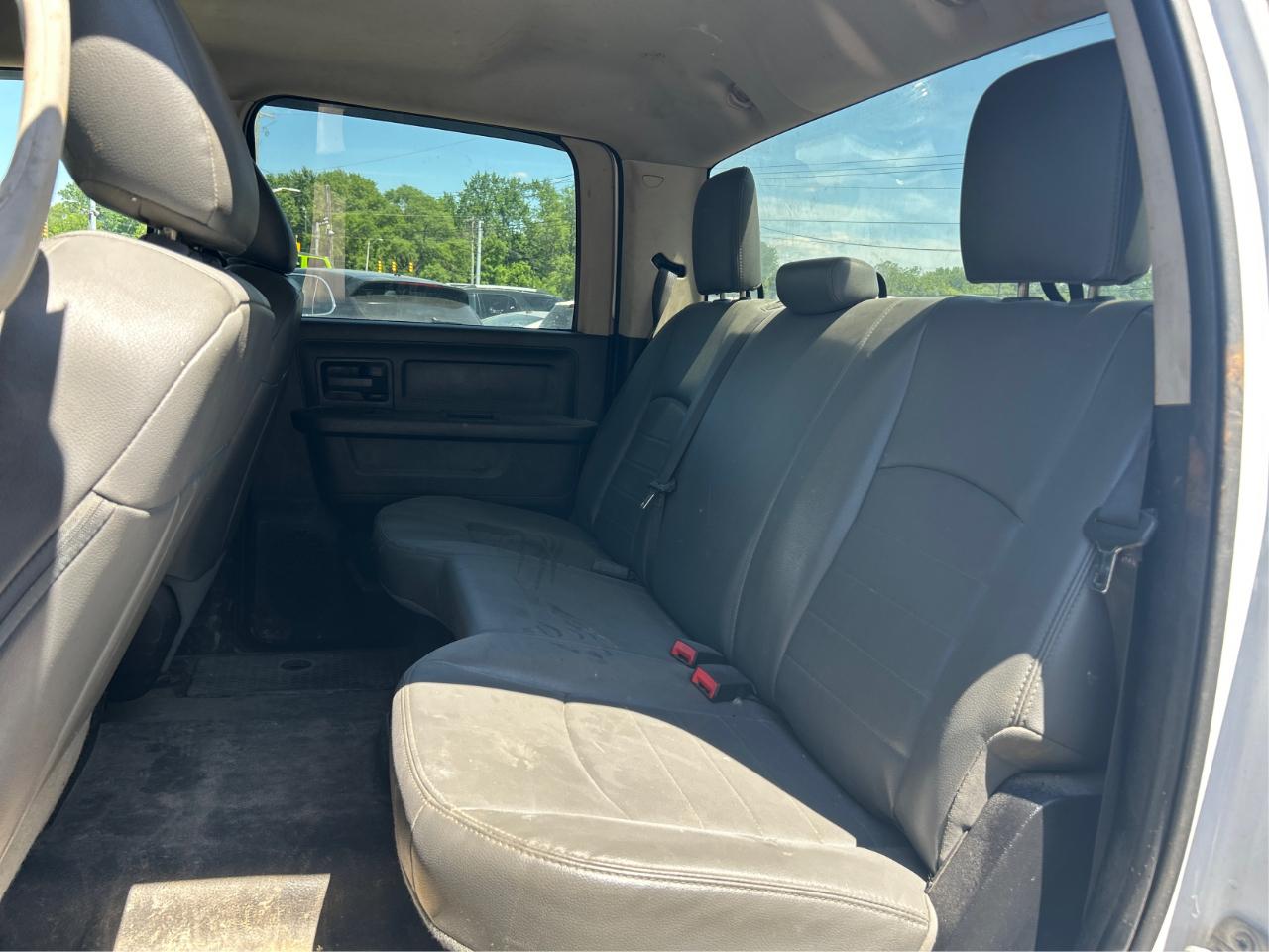 RAM 3500 Tradesman Crew Cab 4WD DRW 2016