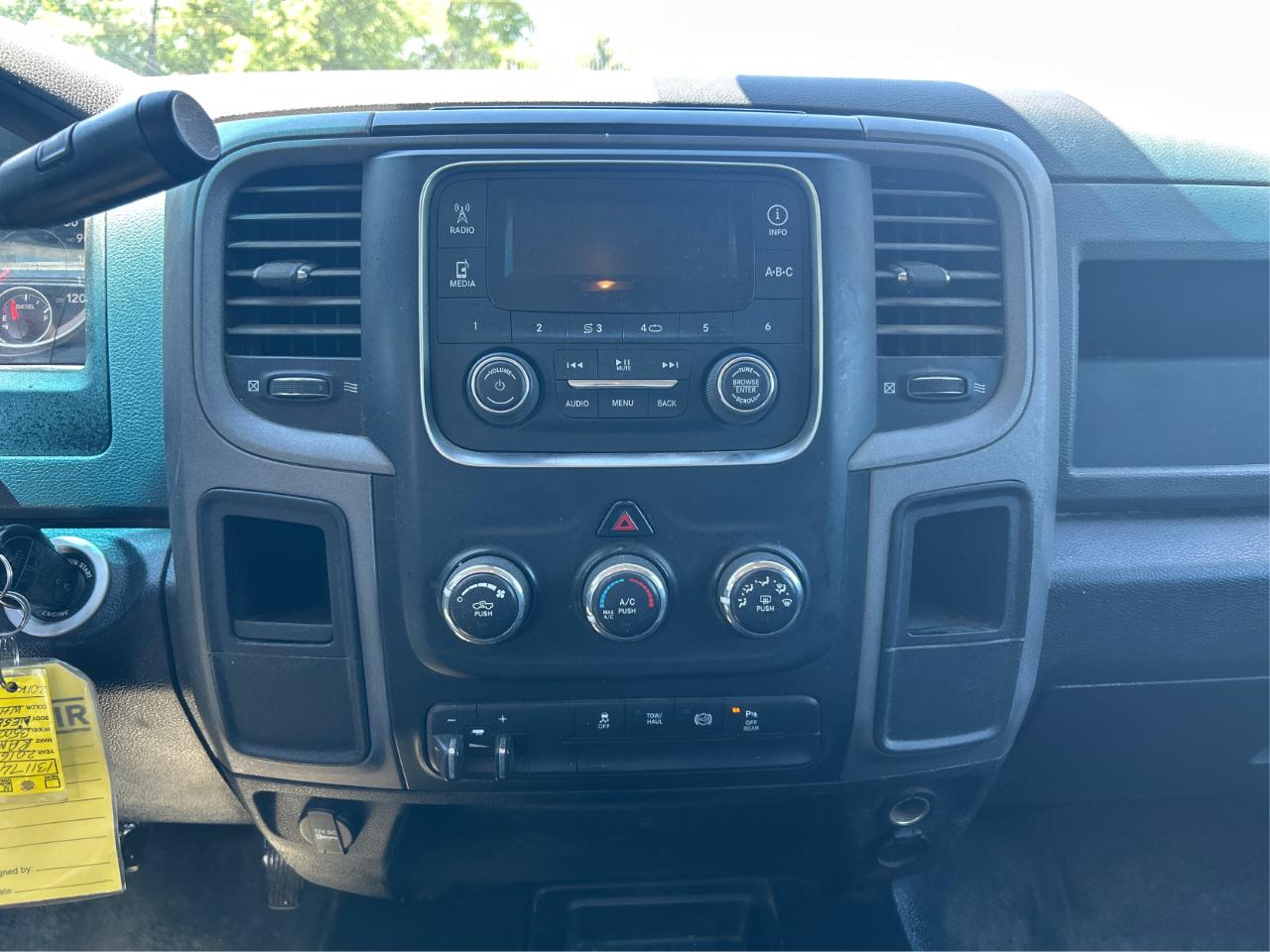 RAM 3500 Tradesman Crew Cab 4WD DRW 2016