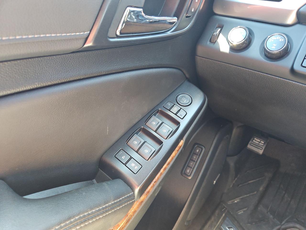 Chevrolet Suburban Premier 4WD 2019