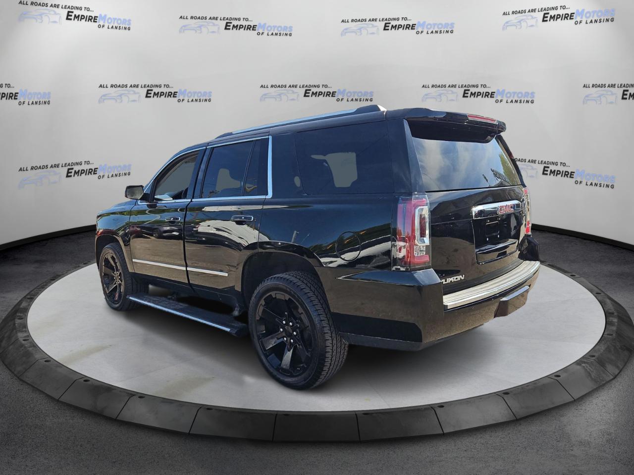 GMC Yukon Denali 4WD 2015