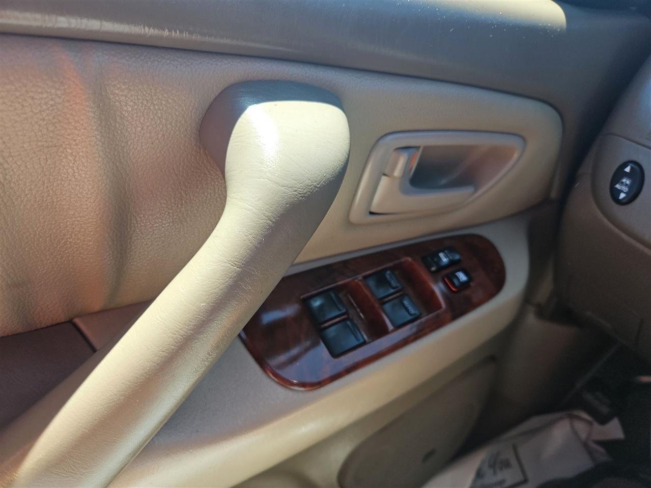 Toyota Sequoia Limited 4WD 2005