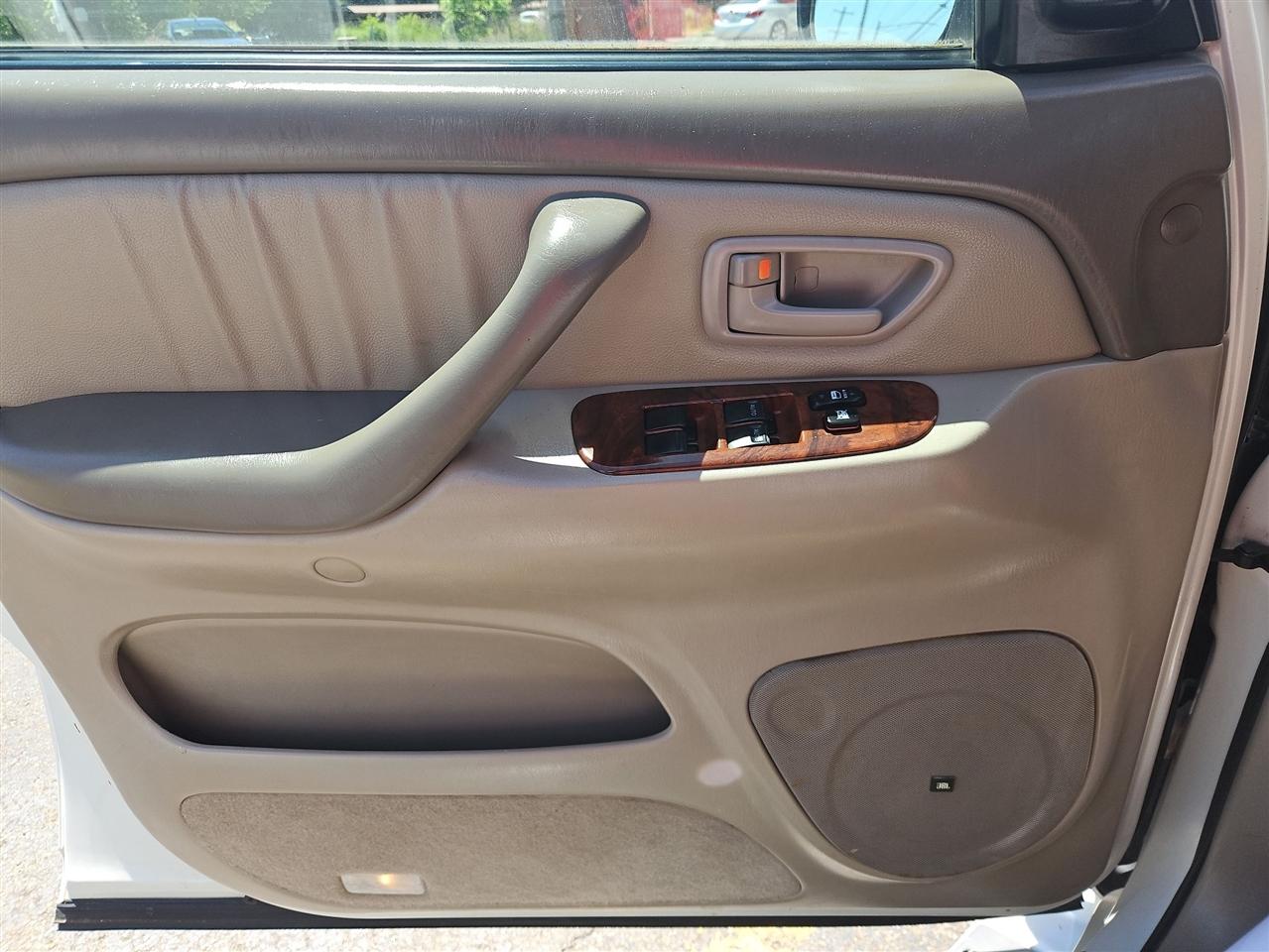 Toyota Sequoia Limited 4WD 2005