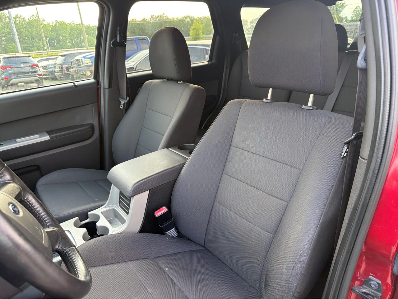 Ford Escape XLT 4WD 2011