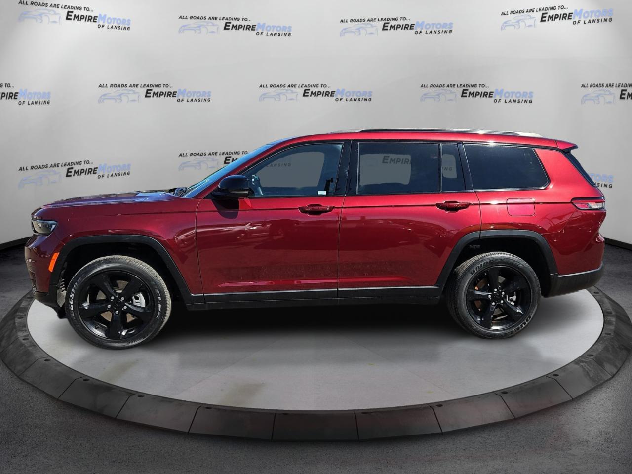 Jeep Grand Cherokee L Laredo 4WD 2023