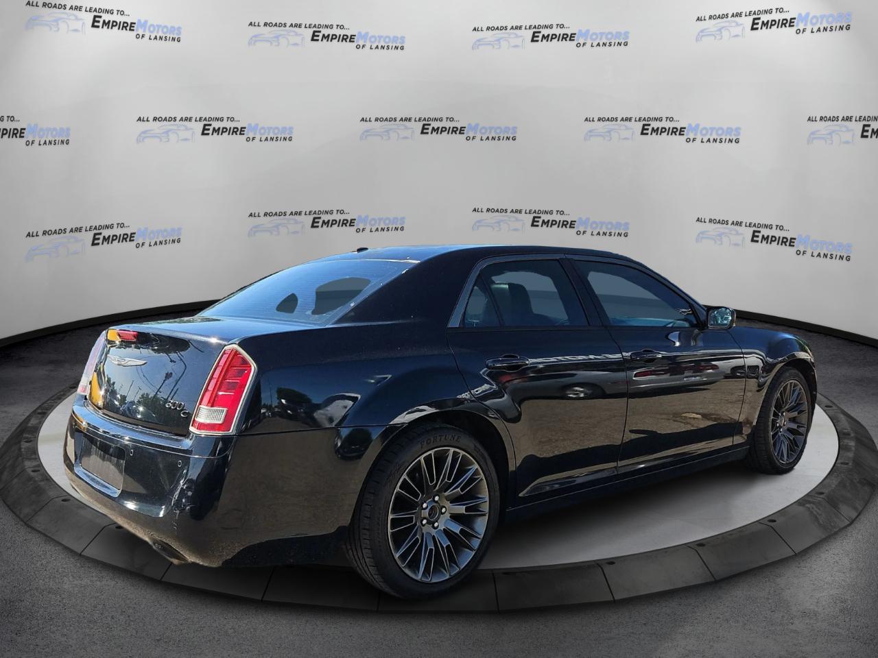 Chrysler 300 C John Varvatos Luxury RWD 2014