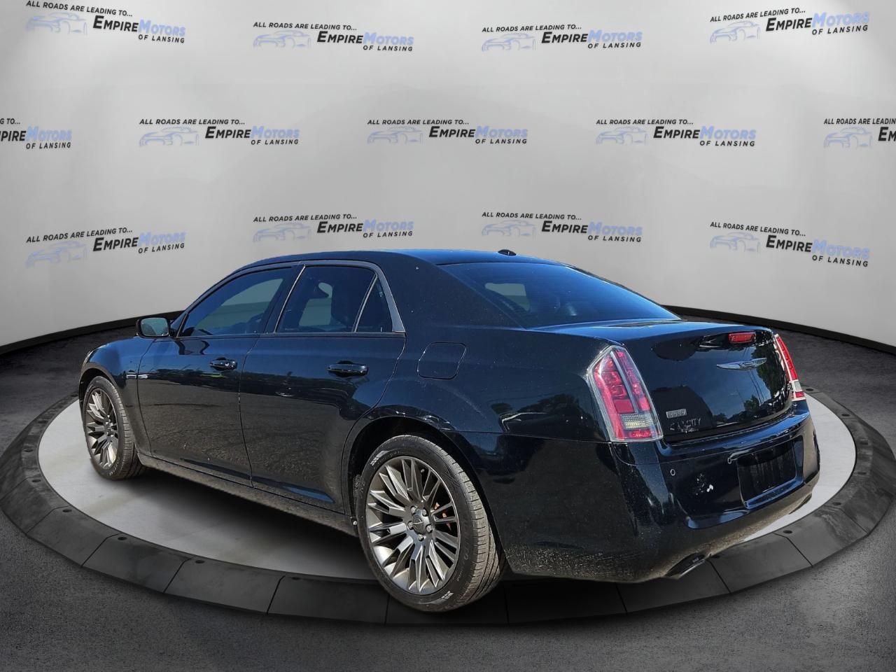 Chrysler 300 C John Varvatos Luxury RWD 2014