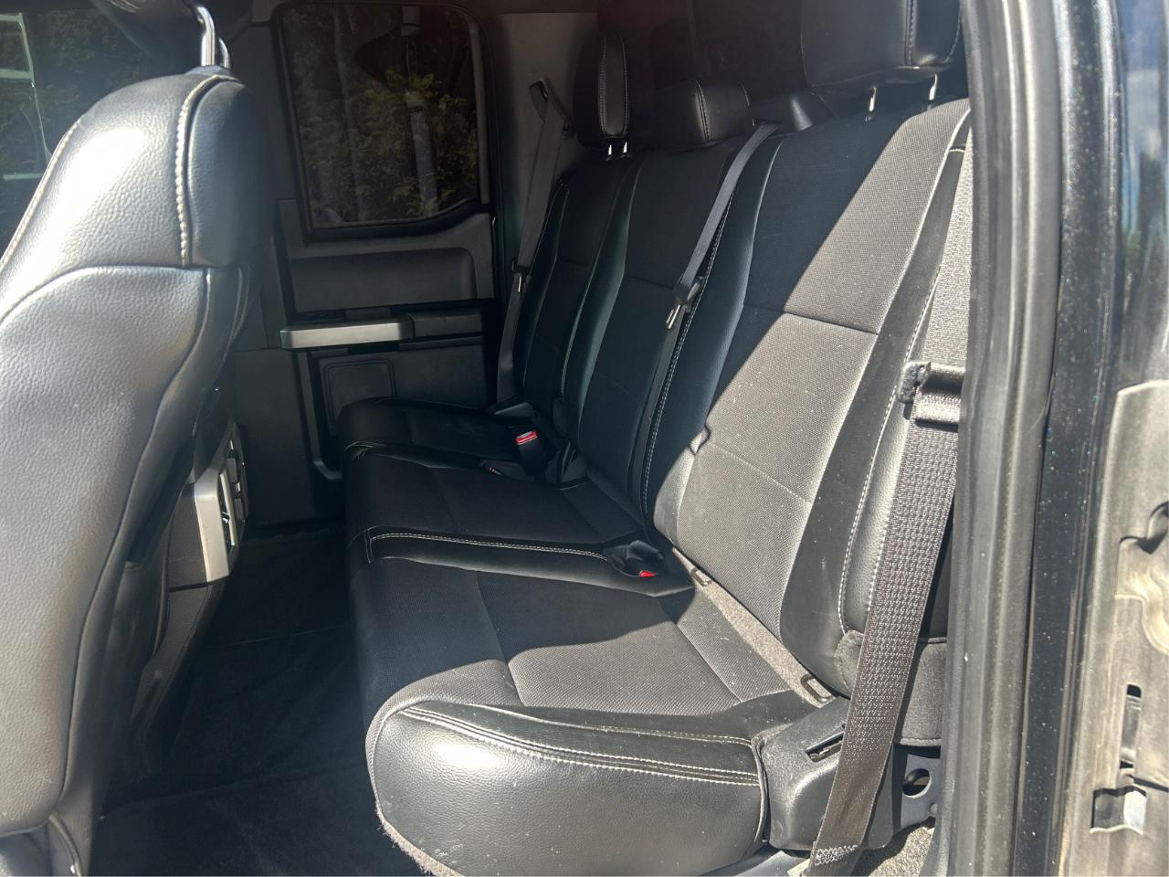 Ford F-150 Lariat SuperCab 6.5-ft. Bed 4WD 2015