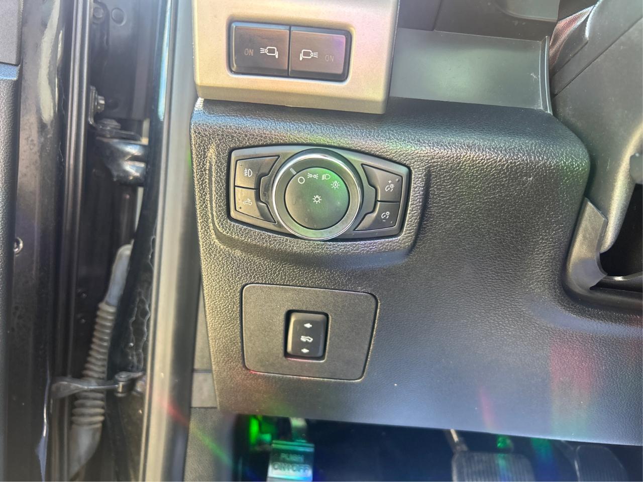 Ford F-150 Lariat SuperCab 6.5-ft. Bed 4WD 2015