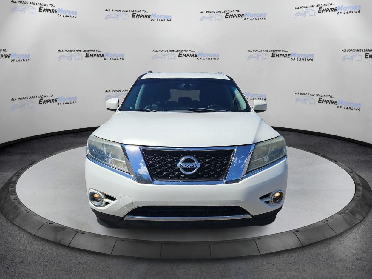 Nissan Pathfinder LE 2WD 2013