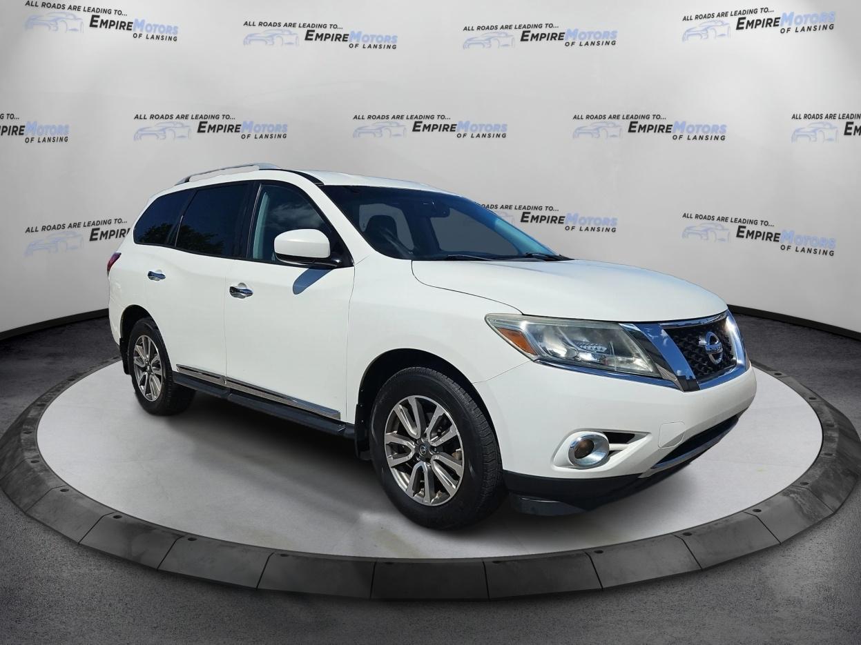 Nissan Pathfinder LE 2WD 2013