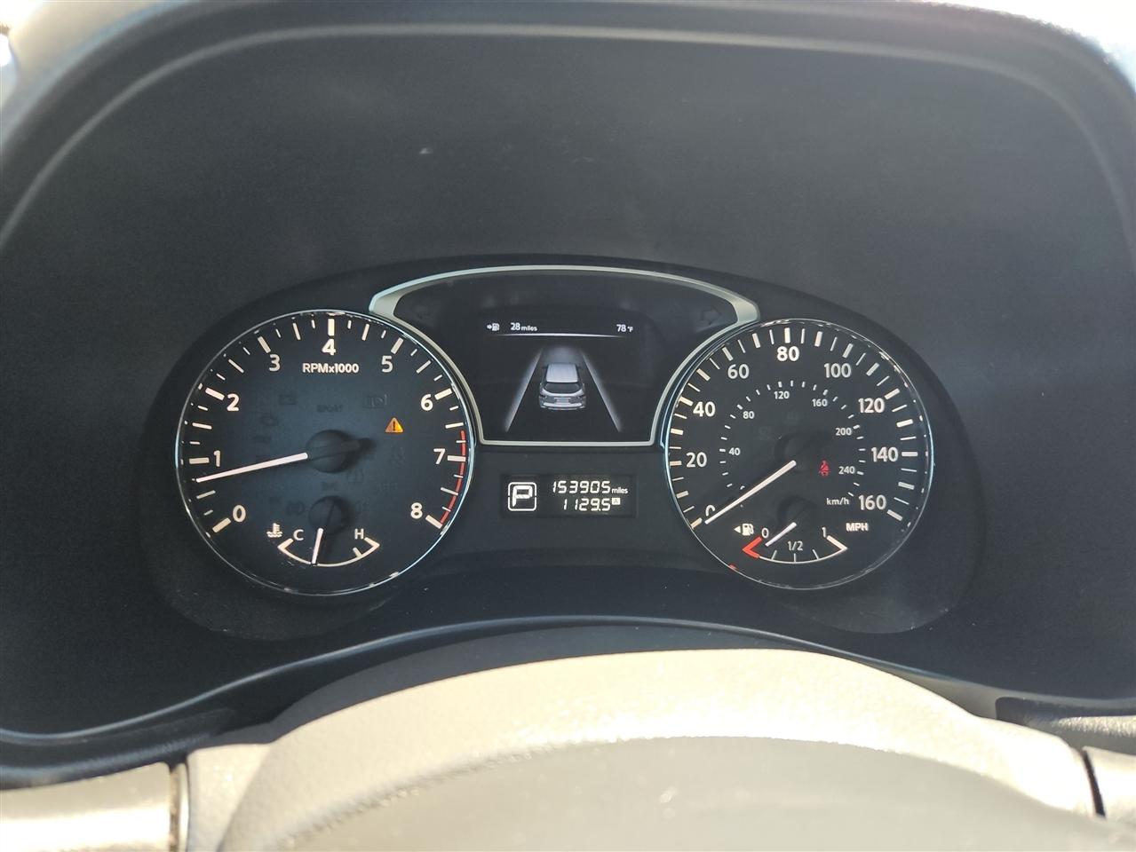 Nissan Pathfinder LE 2WD 2013