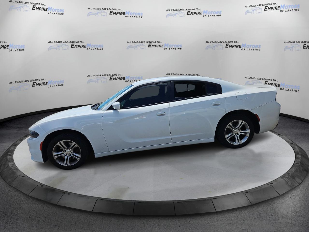 Dodge Charger SE 2015
