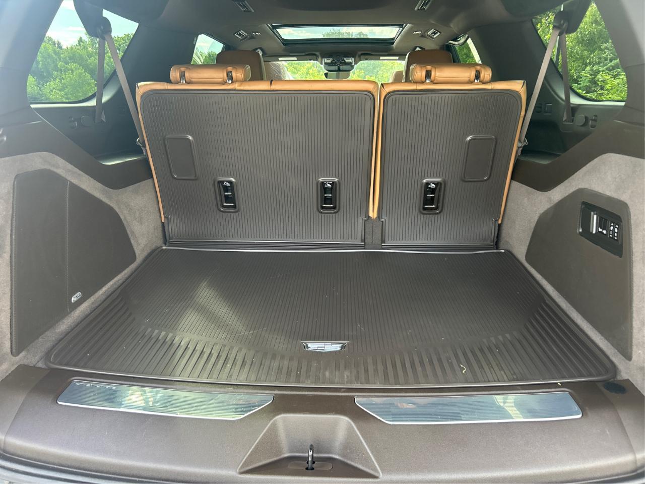 Cadillac Escalade ESV Sport AWD 2023