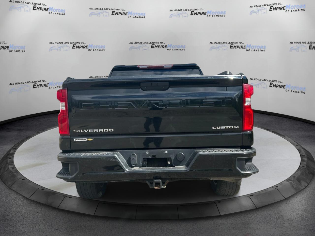 Chevrolet Silverado 1500 Custom Crew Cab Long Box 4WD 2020