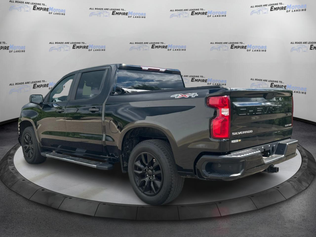 Chevrolet Silverado 1500 Custom Crew Cab Long Box 4WD 2020
