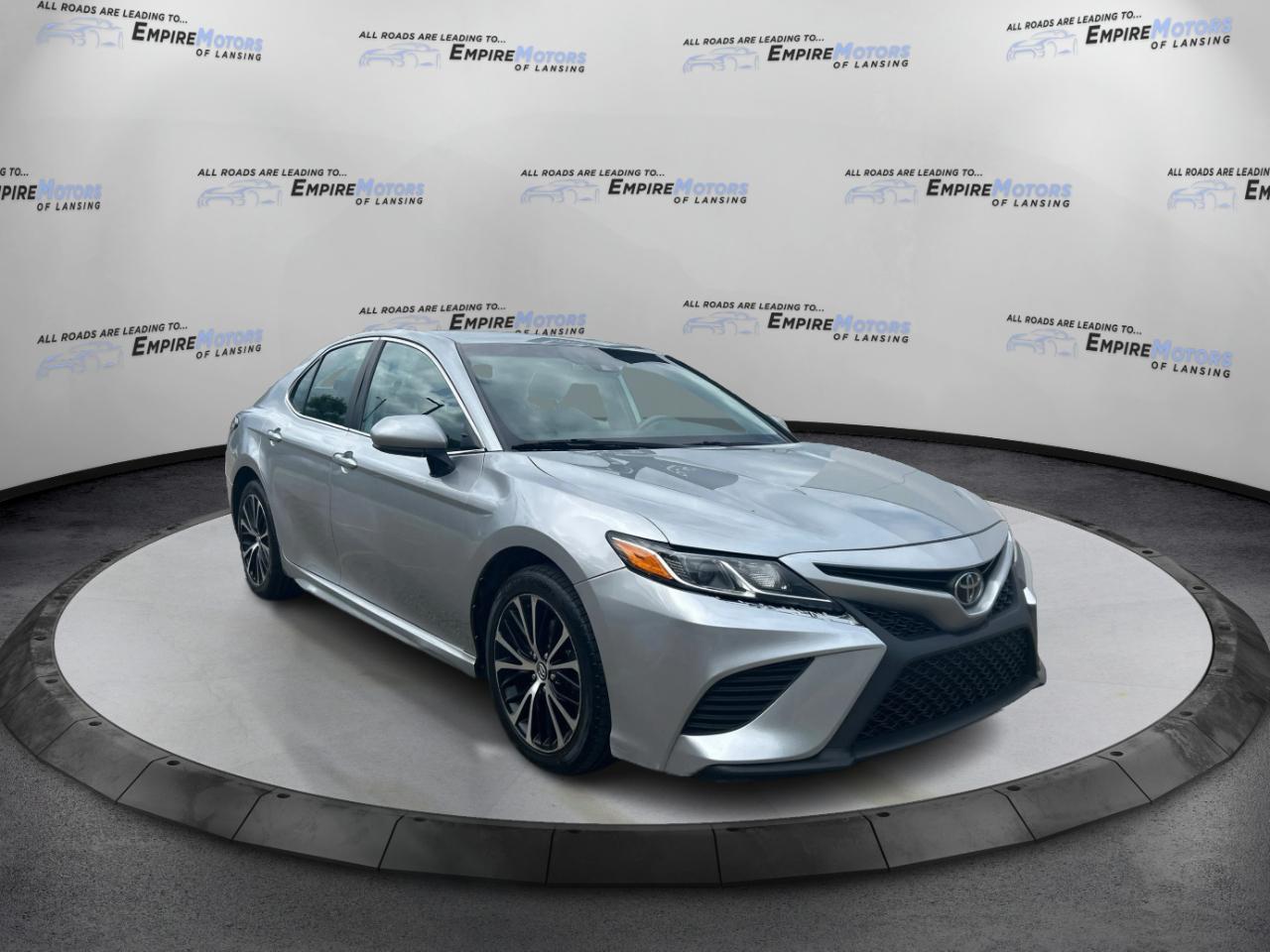 Toyota Camry SE 2020