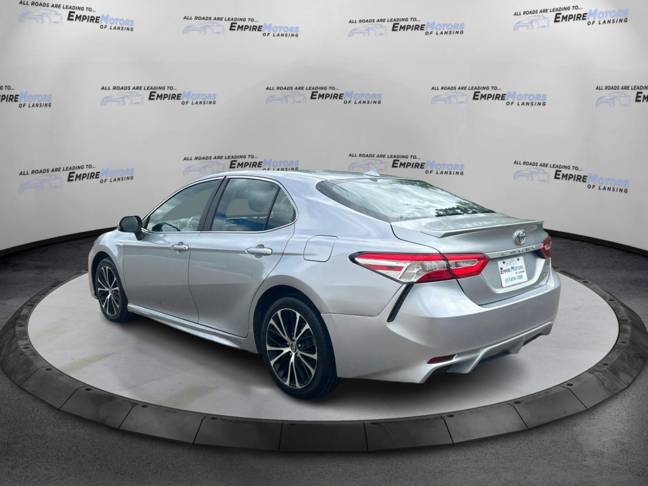 Toyota Camry SE 2020