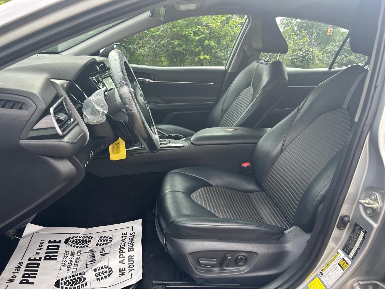 Toyota Camry SE 2020