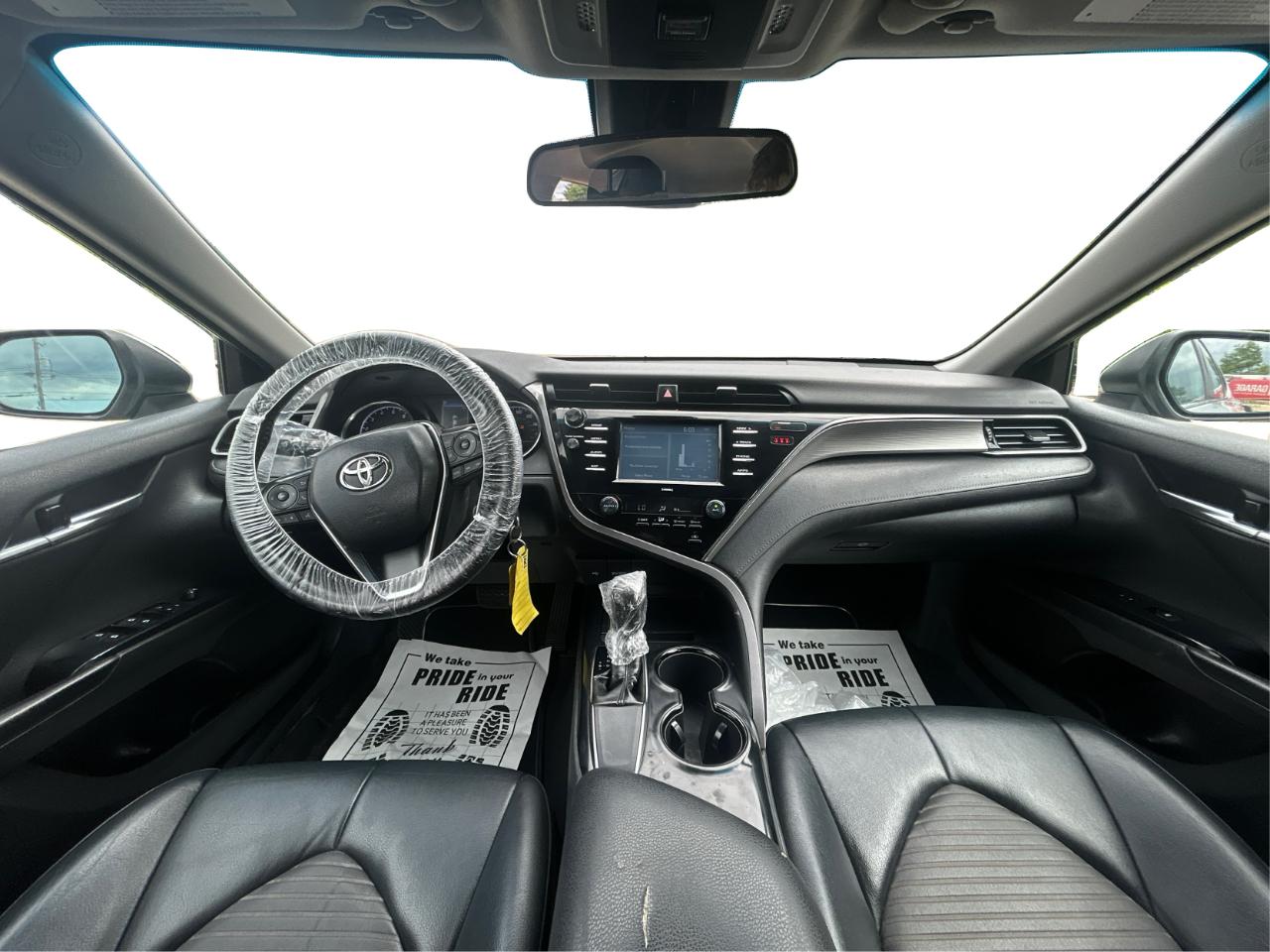 Toyota Camry SE 2020